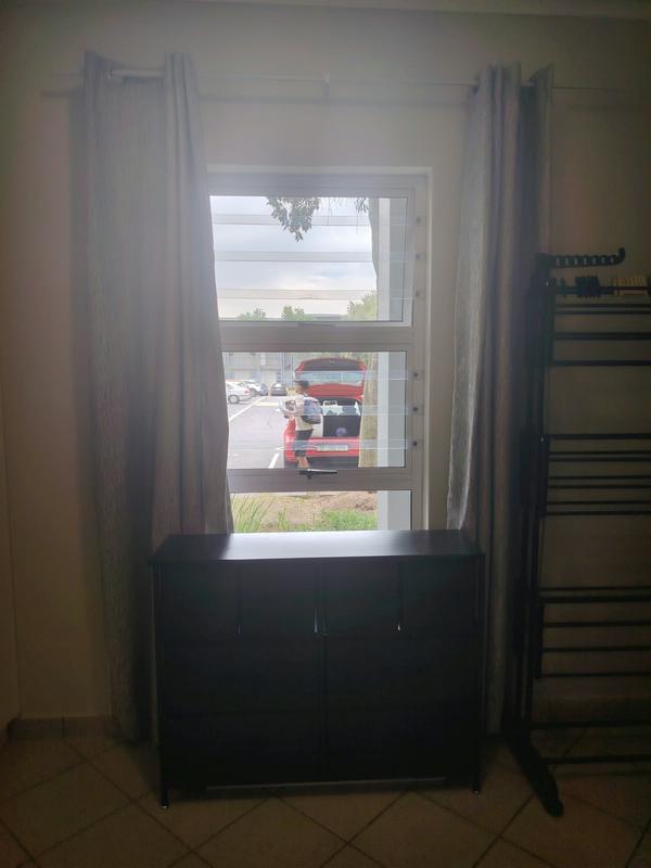 To Let 2 Bedroom Property for Rent in Buhrein Western Cape